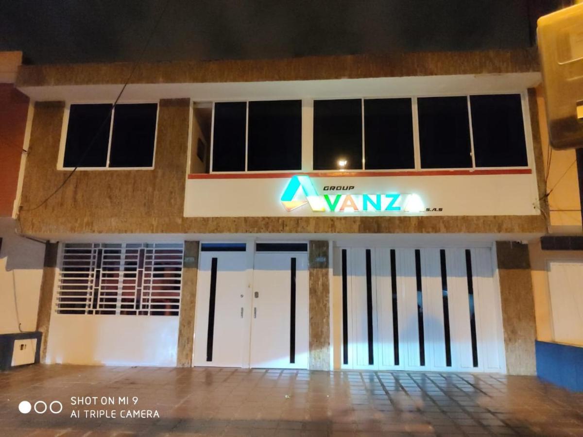 Hostal Avanza Кали Экстерьер фото