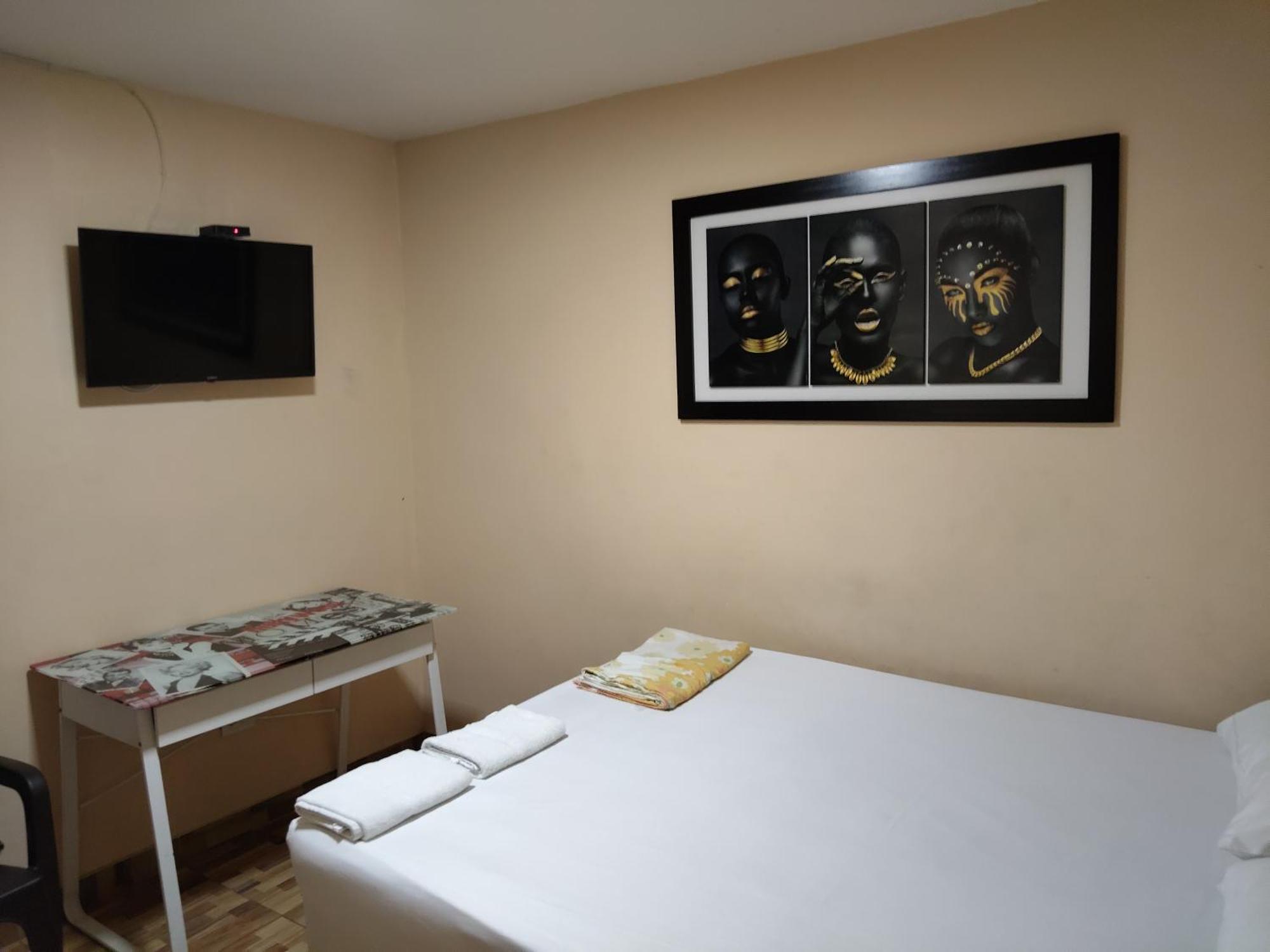 Hostal Avanza Кали Экстерьер фото